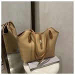 Beautiful & Most Demanding Tote Bag RM163 - Image 5