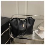 Beautiful & Most Demanding Tote Bag RM163 - Image 3